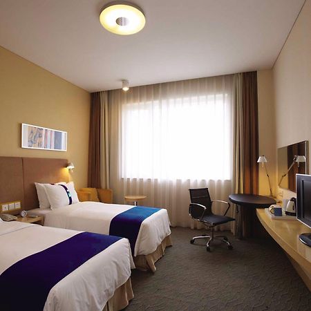 Holiday Inn Express Langfang New Chaoyang By Ihg Экстерьер фото